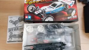 ちびっ子限定！ネオマイティフロッグ（ラジコンバギー）をプレゼント